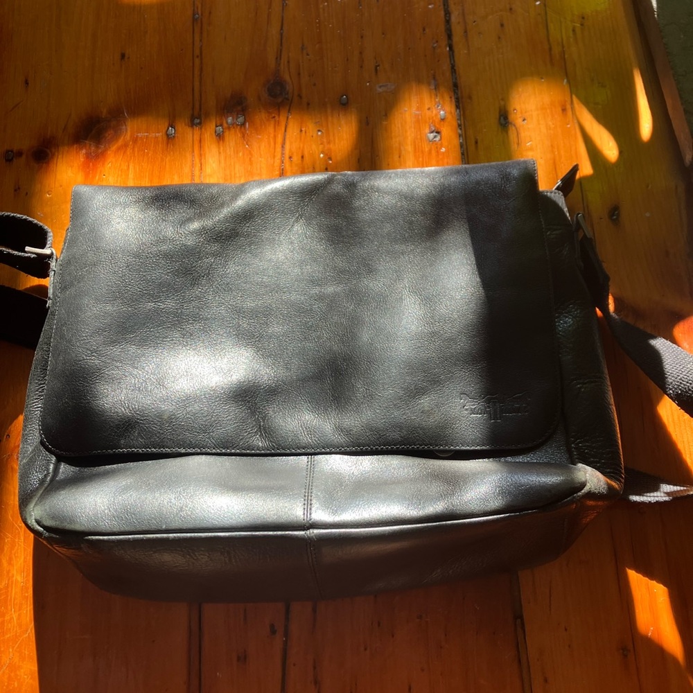 Black leather laptop messenger bag